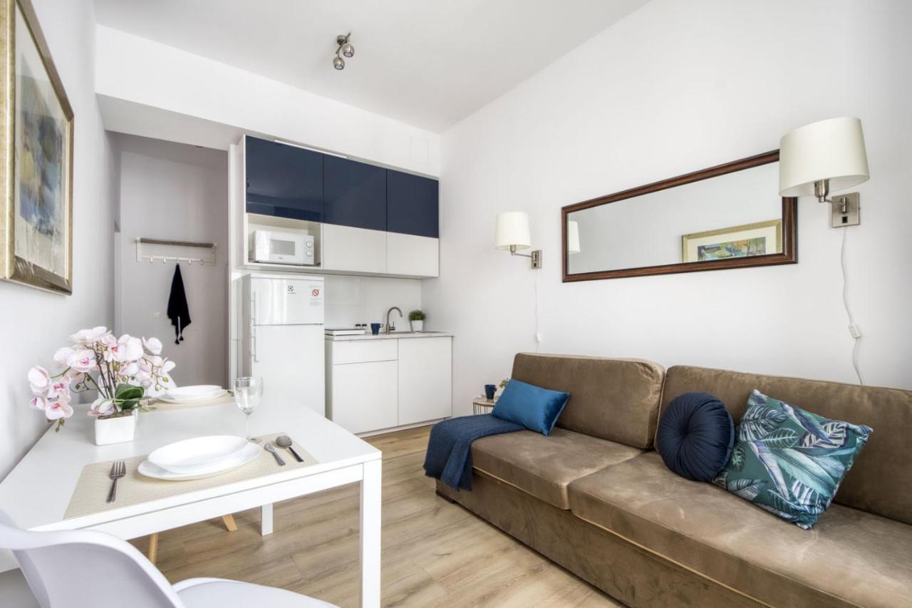 23 Unit Miniapartments Warszawa Lotnisko Okecie Fajne Ministudio Przy Bitwy Warszawskiej Exterior foto