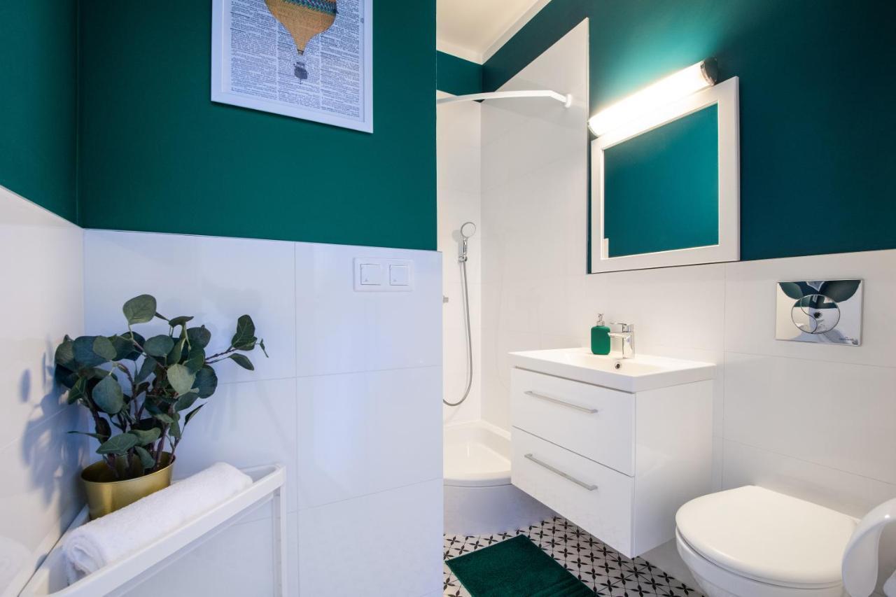 23 Unit Miniapartments Warszawa Lotnisko Okecie Fajne Ministudio Przy Bitwy Warszawskiej Exterior foto